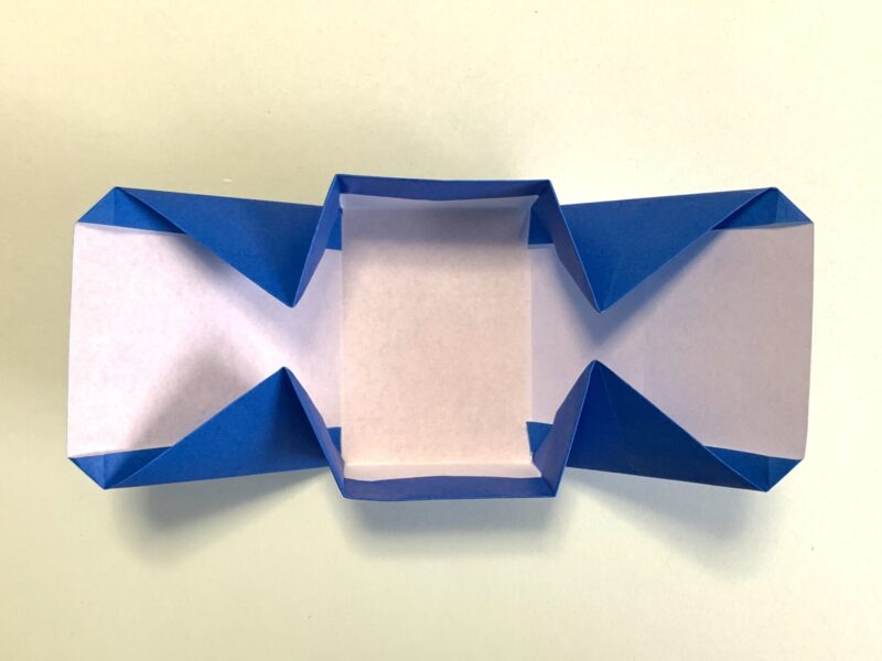 折り紙1枚で作るふた付きの小箱 アクセサリーボックスにも