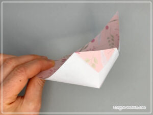 折り紙で作るハート型のお皿の作り方14