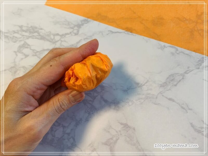 かぼちゃのラッピングの方法②お菓子を包む